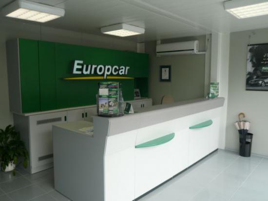 Oficinas para empresas de alquiler de coches - Estacin de tren de Vigo (interior)