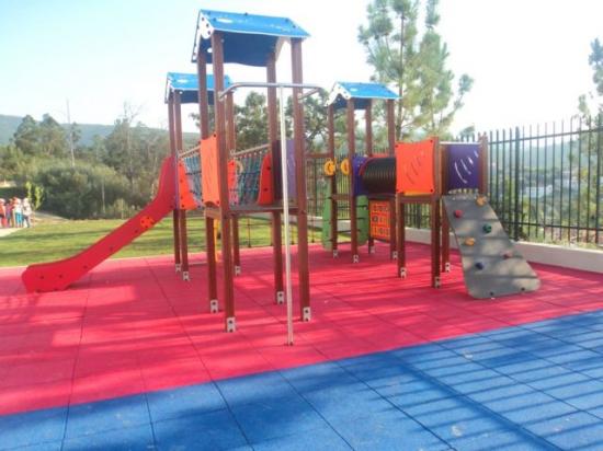 Parque infantil (Arganil)