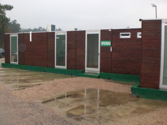 Oficinas en vivero de plantas - Tomio
