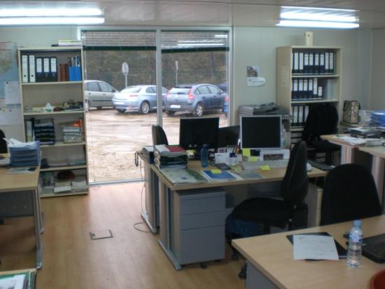 Oficinas en vivero de plantas - Tomio (interior)