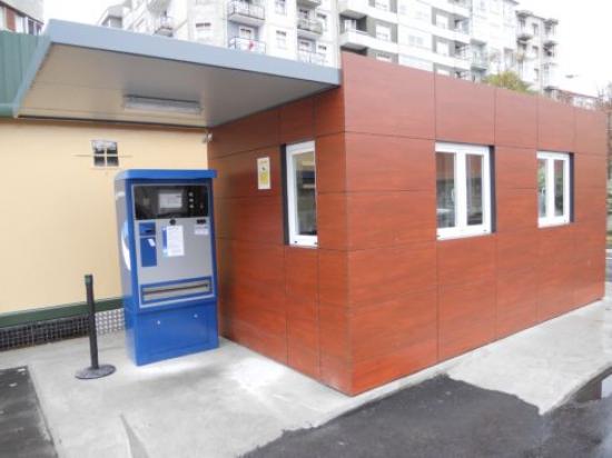 Caseta para control de accesos de Parking - Estacin de tren de Ourense