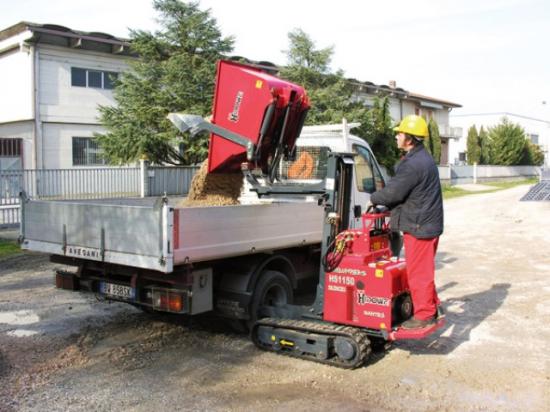 Minidumper con volquete trabajando