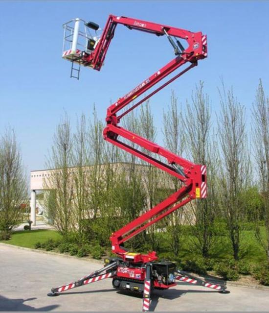 Plataforma area con orugas HINOWA Light Lift 19.65