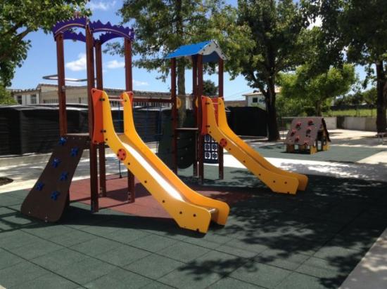 Parque infantil (Barcelos)