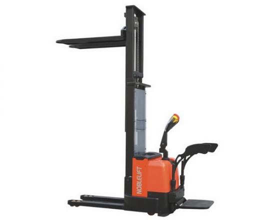 Apilador elctrico Noblelift CS1546