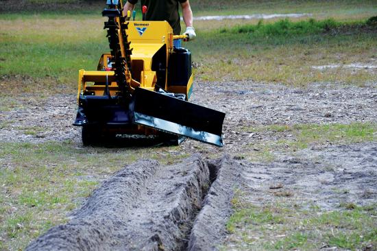 Zanjadora peatonal VERMEER RTX250