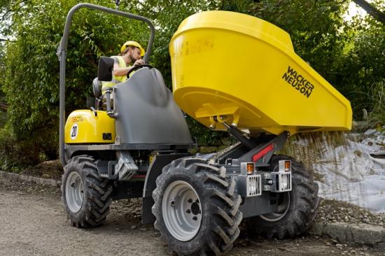 Dumper sobre ruedas 1501 El todoterreno en formato mini